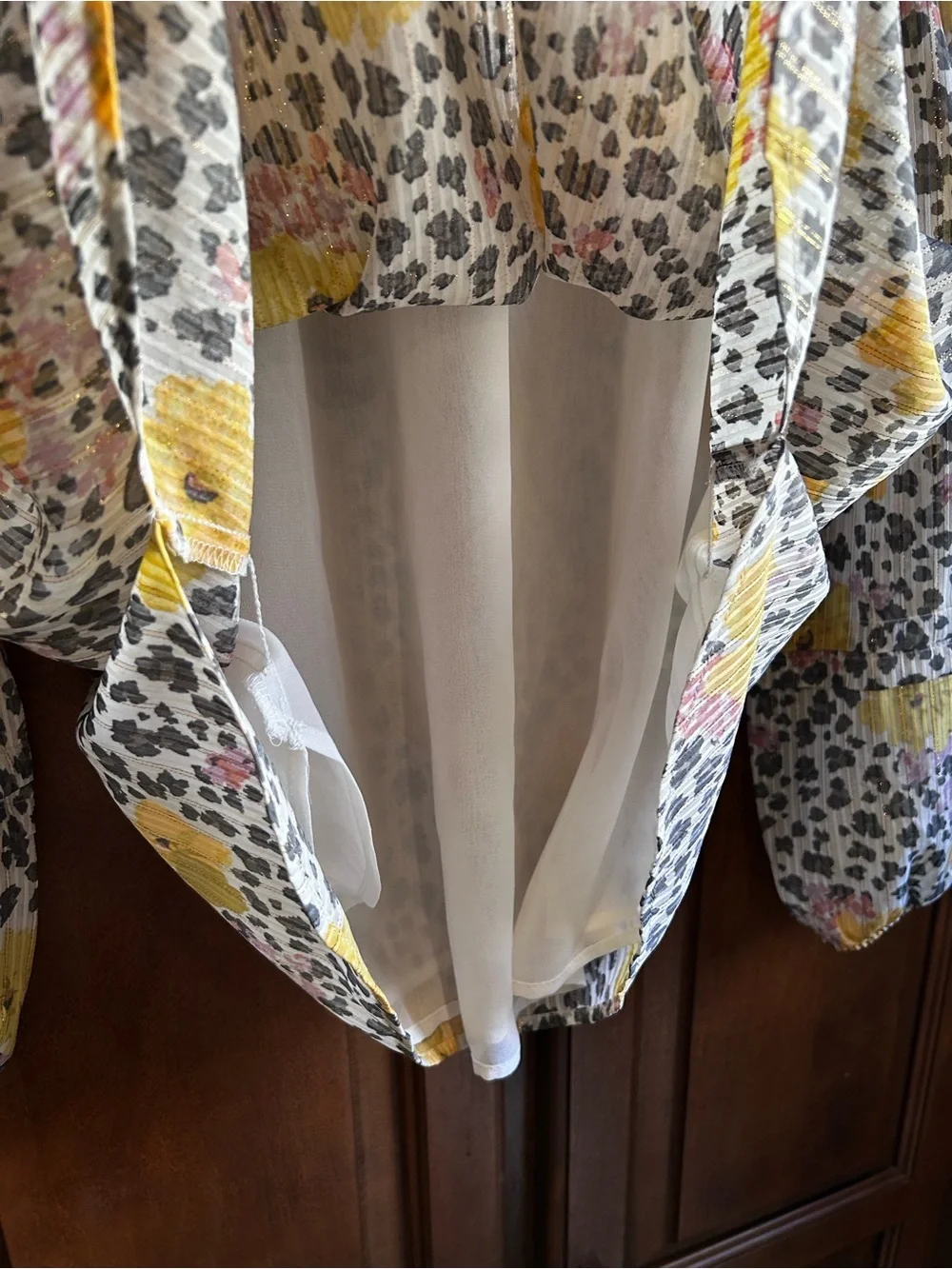 🌸Loft Chiffon Lined Floral Cheetah Pintuck Flowy Metallic Blouse Women's sz M